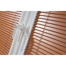 Деревянные и бамбуковые жалюзи